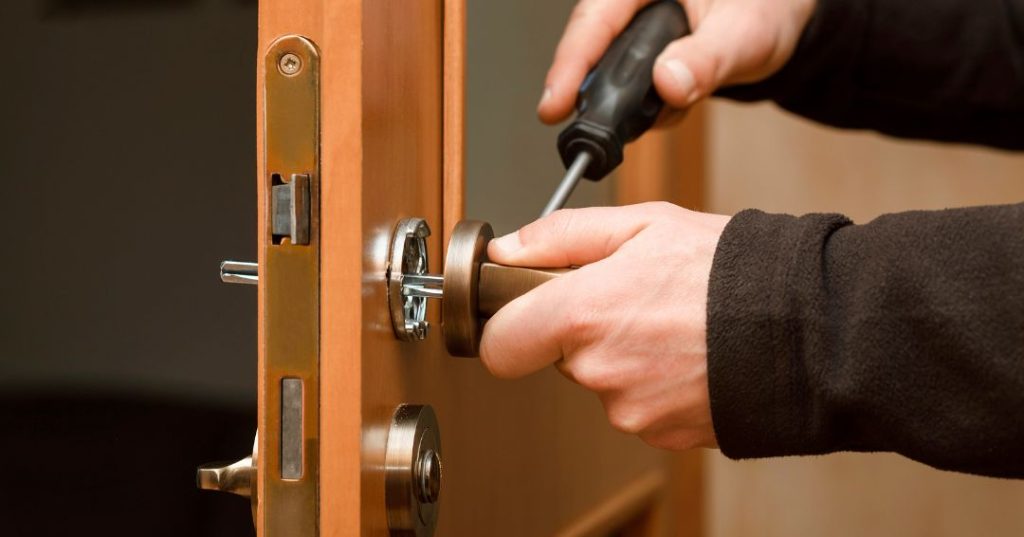 Como Identificar Quando a Fechadura Precisa Ser Trocada em São Luís: 6 Dicas Como Identificar Quando a Fechadura Precisa Ser Trocada em São Luís: 6 Dicas
