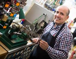 Chave Quebrada Dentro da Fechadura em São Luís: 5 Dicas Simples carlos silva chaveiro 1